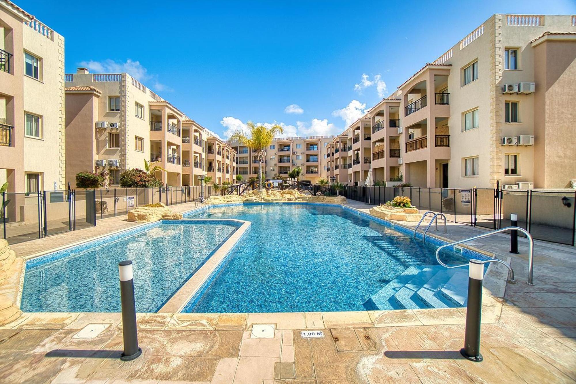 Royal Seacrest F G6 Apartment Paphos Ngoại thất bức ảnh