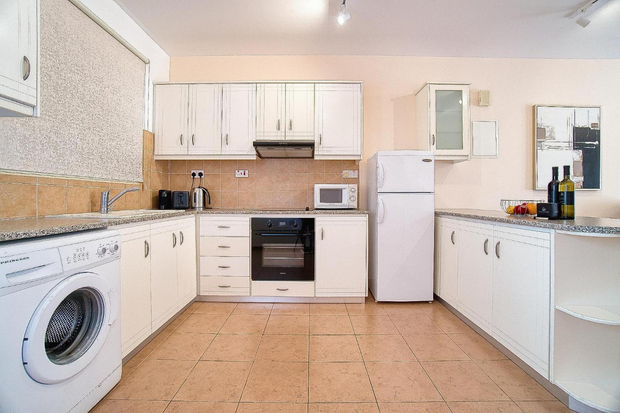 Royal Seacrest F G6 Apartment Paphos Ngoại thất bức ảnh